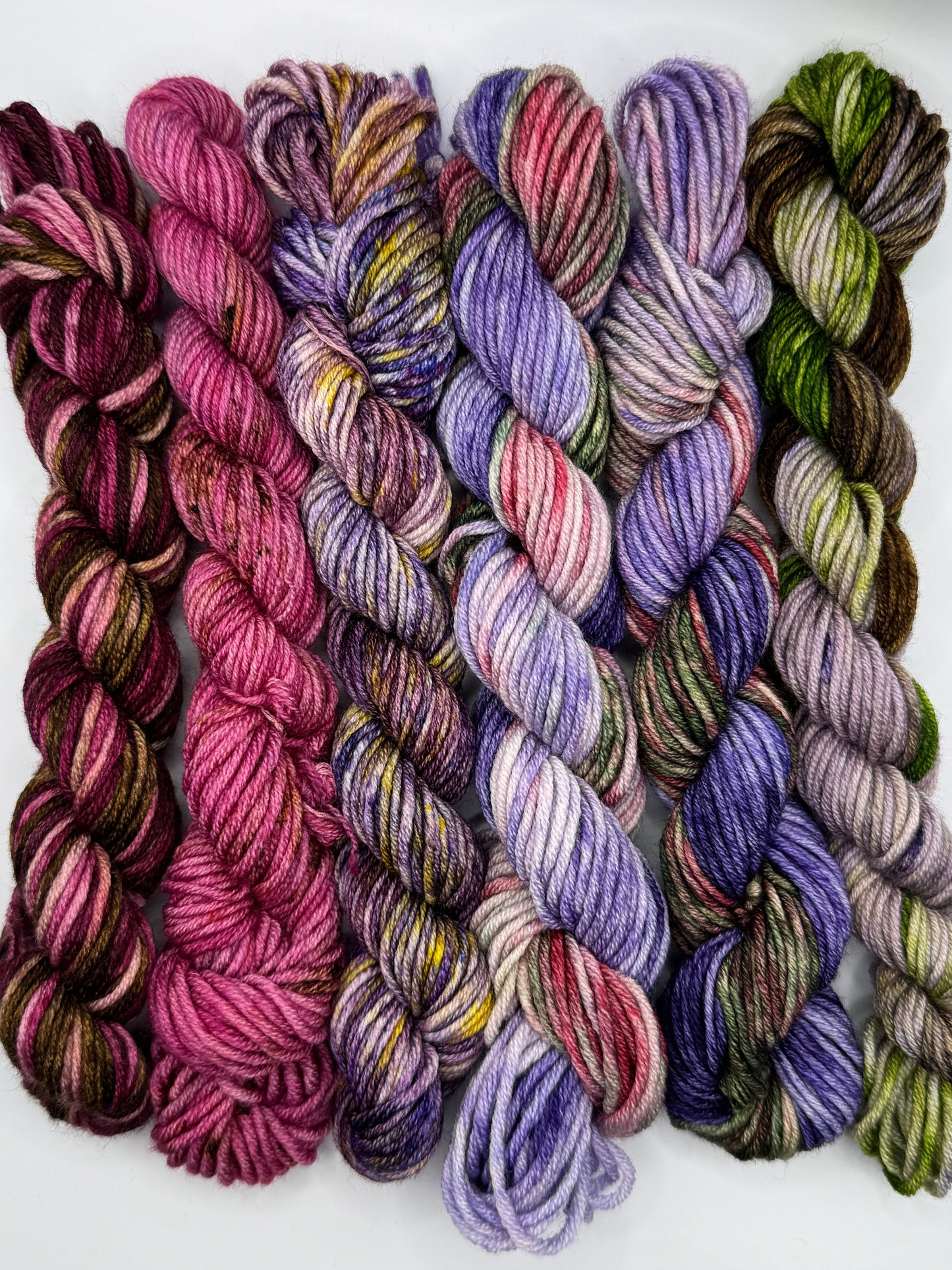100% Superwash DK Minis