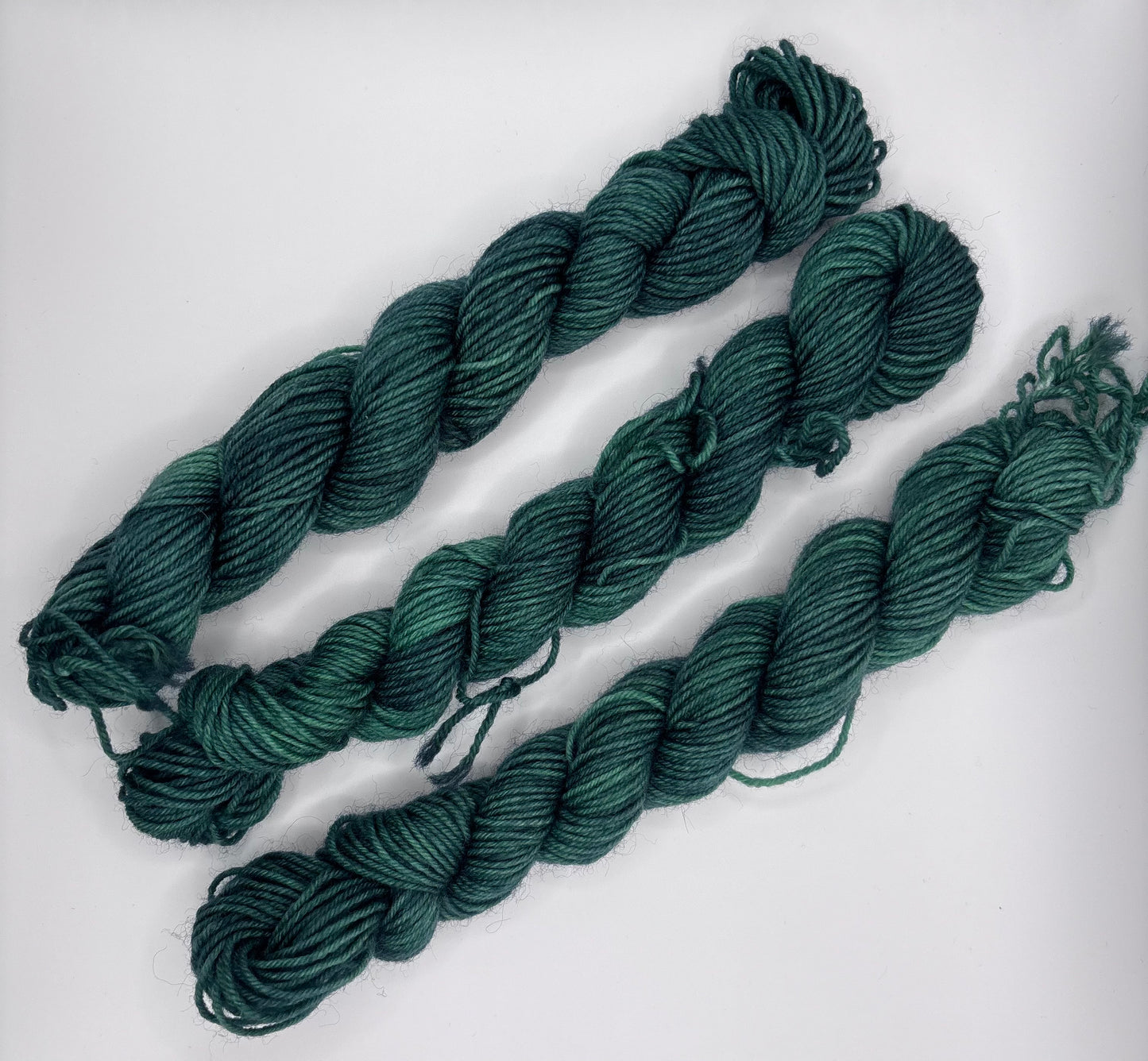 100% Superwash DK Minis