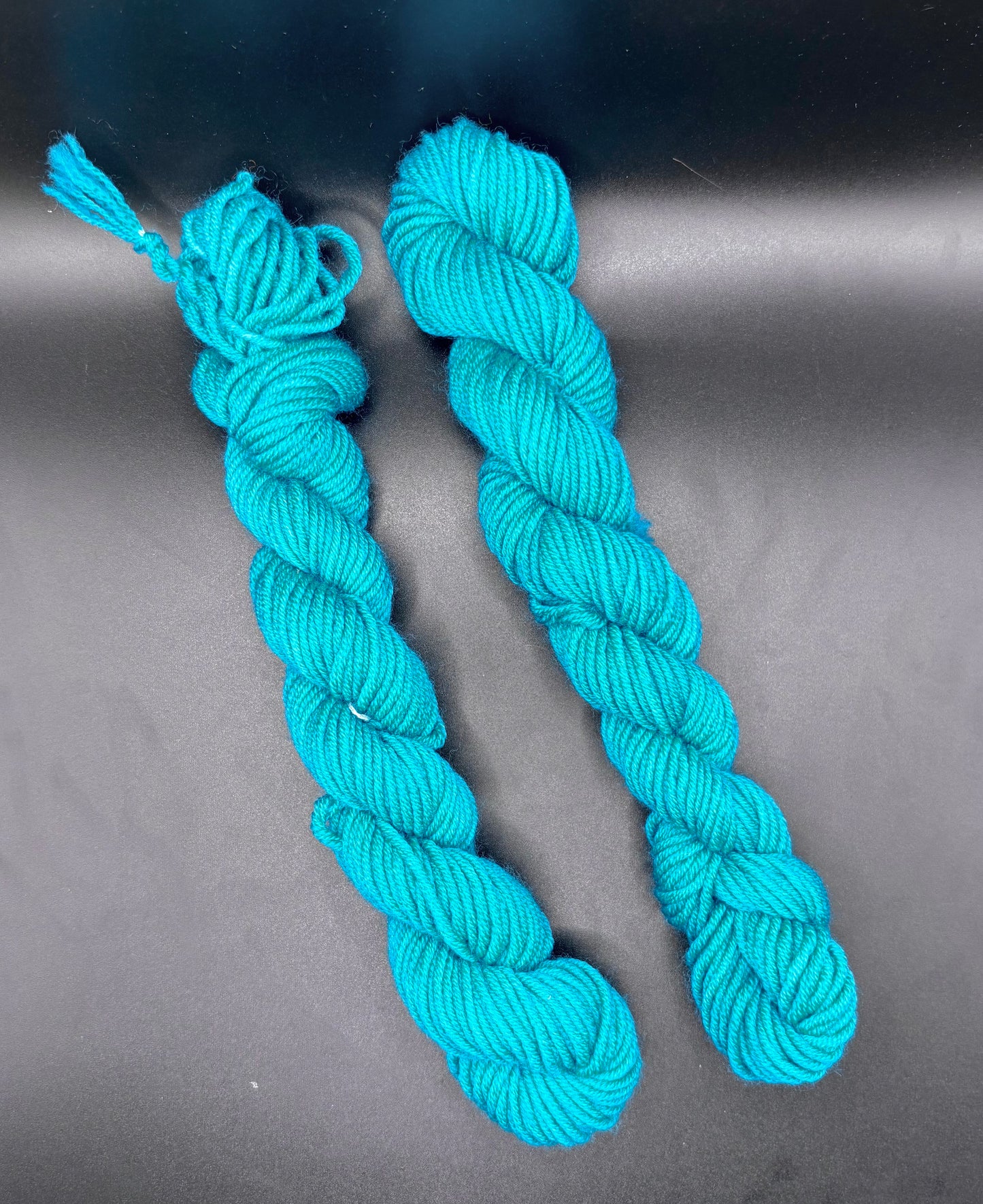 100% Superwash DK Minis