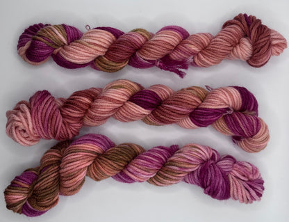 100% Superwash DK Minis